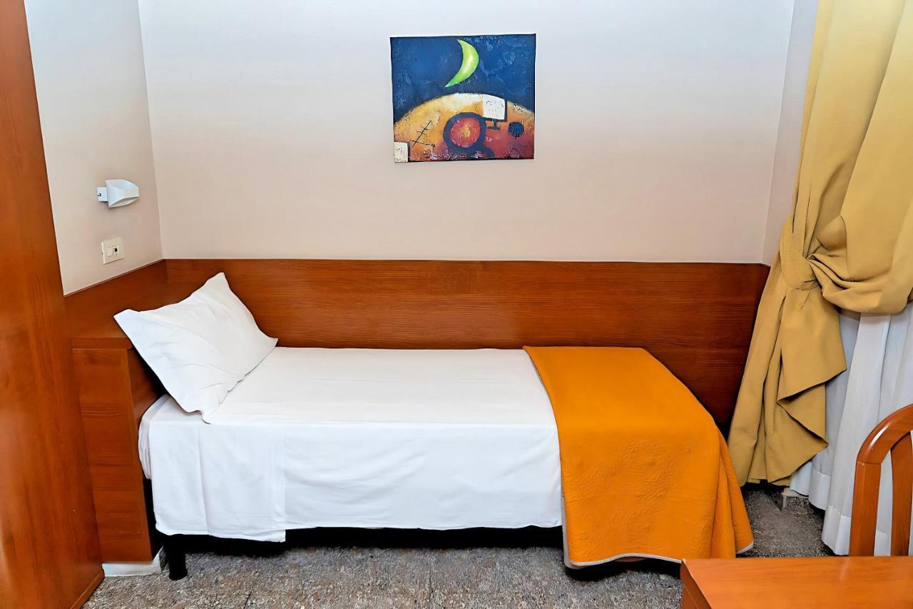 Hotel Cervia Rome Luaran gambar