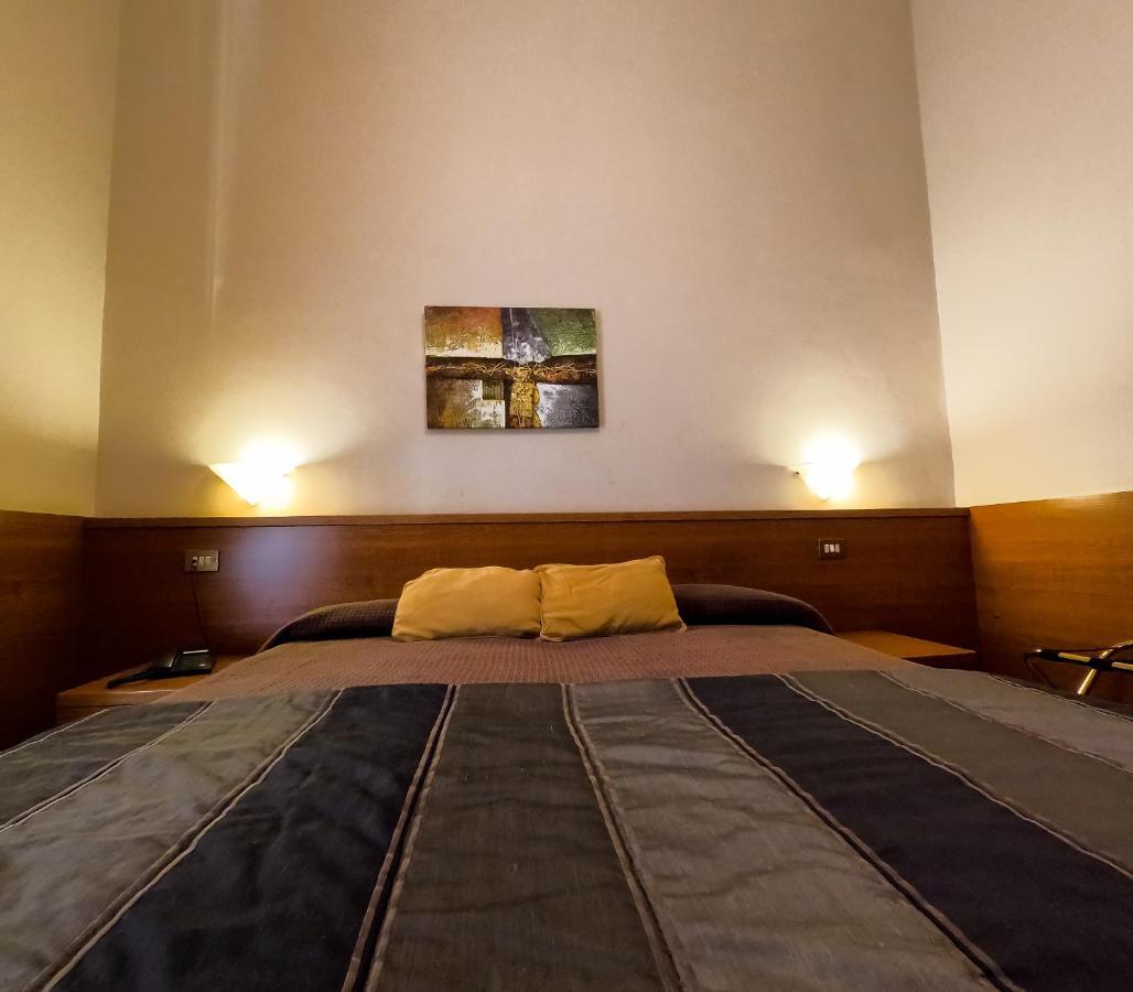 Hotel Cervia Rome Luaran gambar