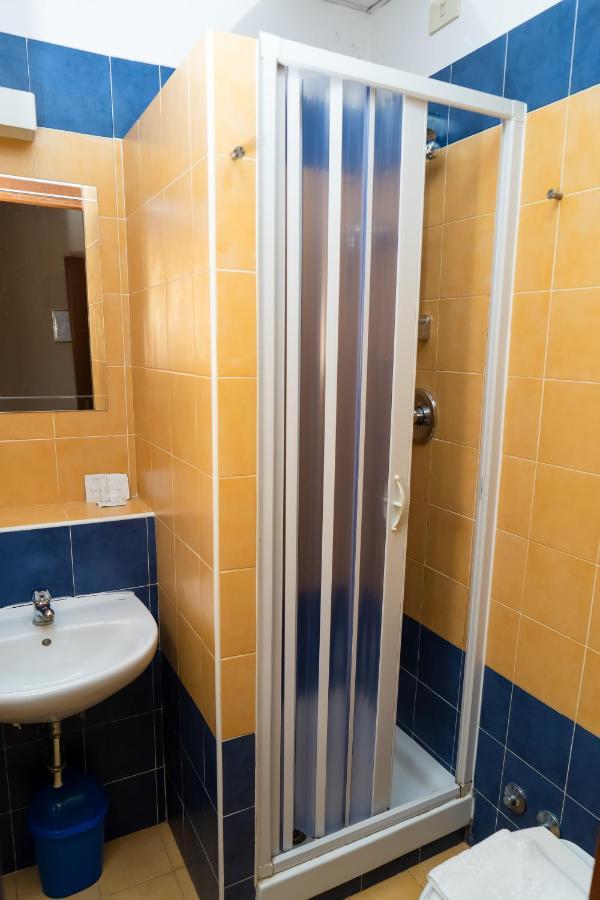 Hotel Cervia Rome Luaran gambar