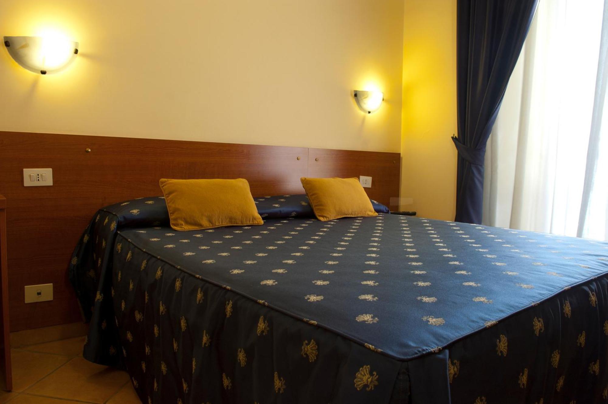 Hotel Cervia Rome Luaran gambar